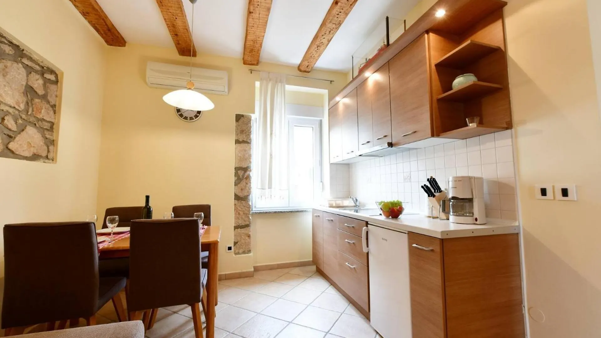 ゲストハウス Apartments Barbalic Beach バスカ